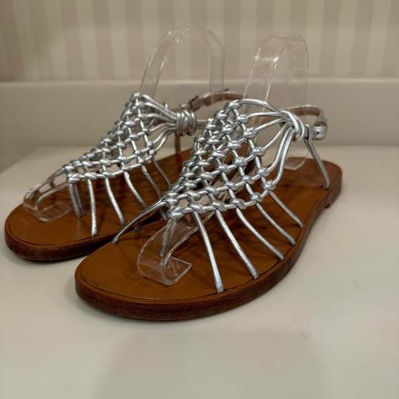 Stuart Weitzman Seaside Silver Metallic Leather Gladiator Sandals Size 8.5 - Picture 4 of 14